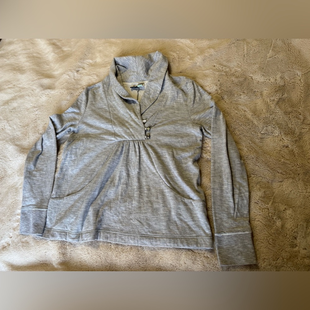 Saturday Sunday (anthro) sweatshirt. Size M